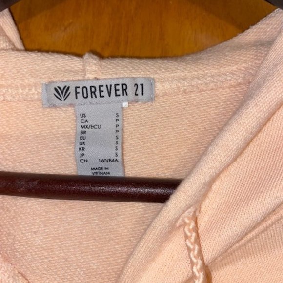 Forever 21 cropped hoodie - Picture 2 of 3